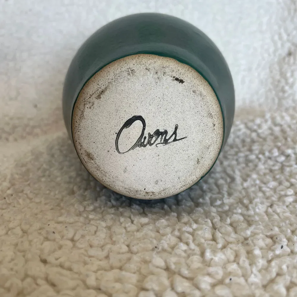 Owens Handcrafted Green Vase w/ Heart Design‎ Decorative Pottery Home Decor